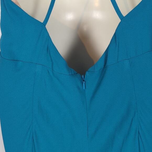 Fame and Partners NWT Cora Plunging Gown - Picture 8 of 12